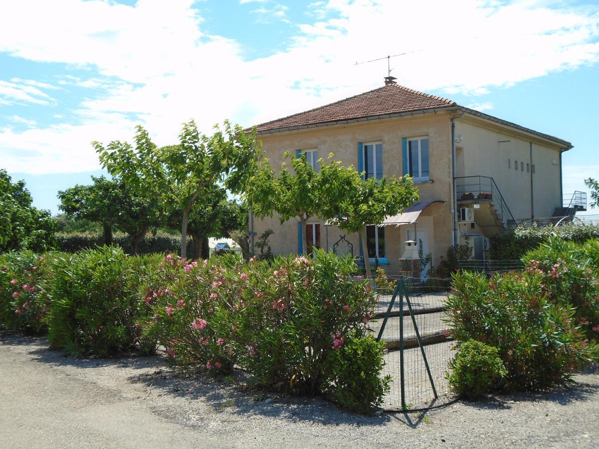 Gite Les Feuilles De Chene Carpentras Exterior photo